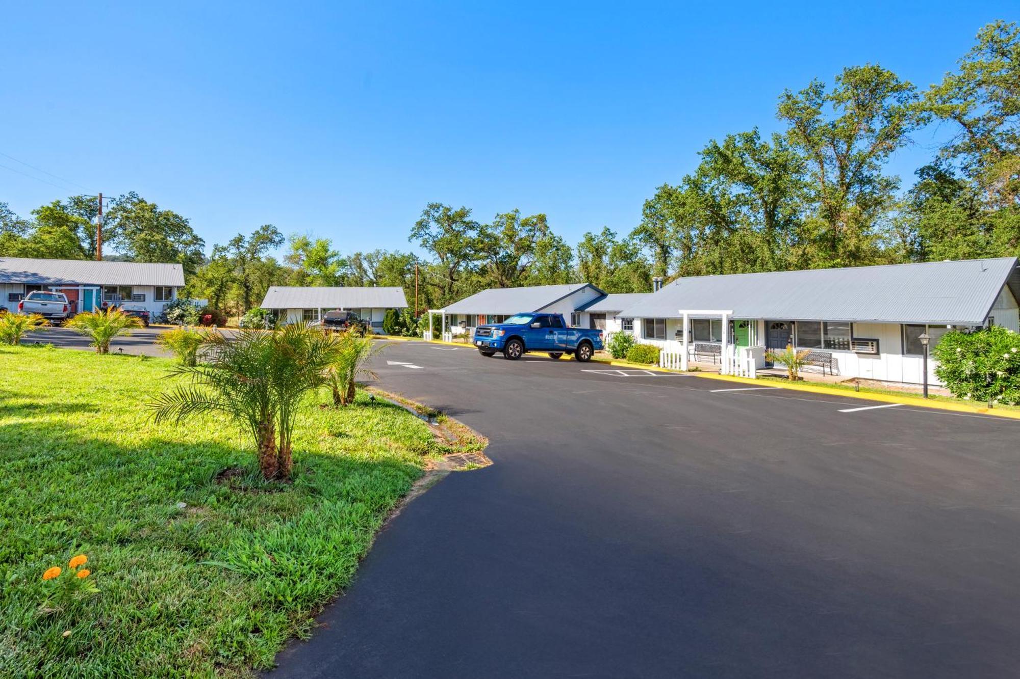 Quality Inn & Suites Jackson Exterior photo